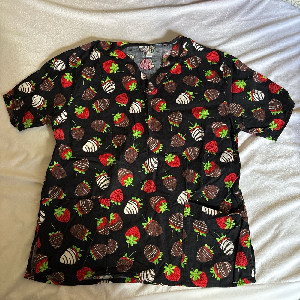 Women’s scrub top